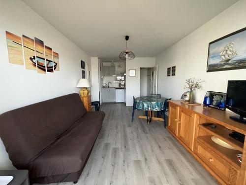 Appartement T2 avec loggia, parking privé et vue mer à 50m de la plage - St Hilaire de Riez - FR-1-324A-20