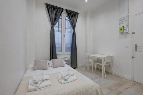 Photo de la galerie de l'établissement 576 Suite Pionnet - Superbe Appartement à Paris, à Paris