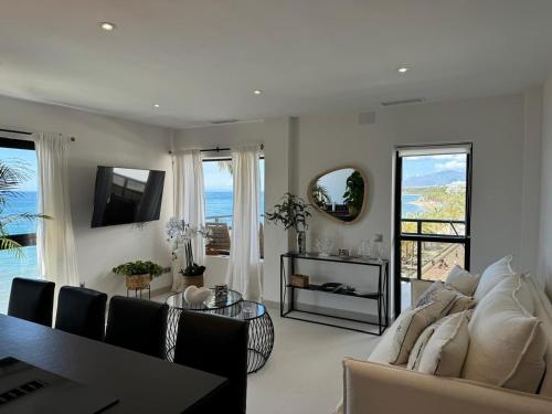 Marbella Beachfront Apartment (434C Skol)
