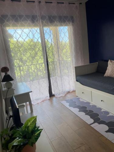 Postel nebo postele na pokoji v ubytování Casa rural Playa de Altomira