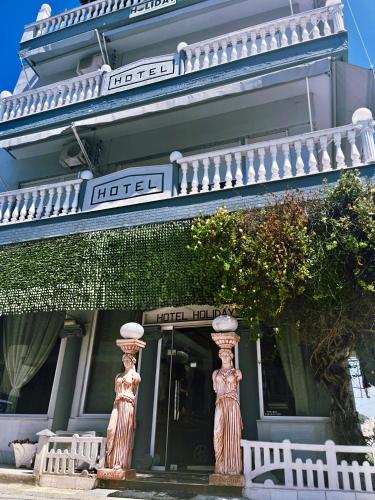 ケラモティにあるHotel Holidayのギャラリーの写真