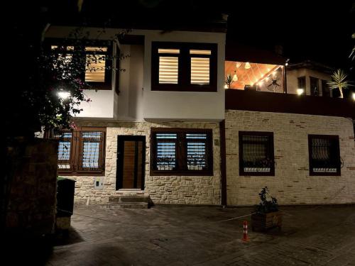 Sunny Antalya VILLA in kale içi Antalya 7 persoons