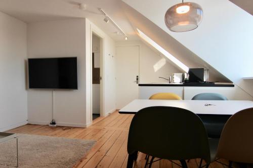 Fotografie z fotogalerie ubytování Cozy 1-BR in Øgadekvarteret in central Aarhus - 43 v destinaci Arhus