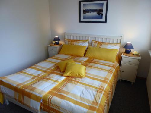 Postel nebo postele na pokoji v ubytování Ferienwohnung Kerstin