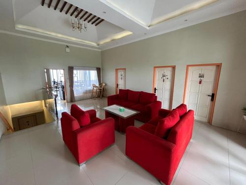 Χώρος καθιστικού στο Pesona ketep Magelang RedPartner
