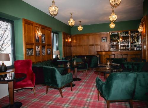 Lounge nebo bar v ubytování Hotel Golfi