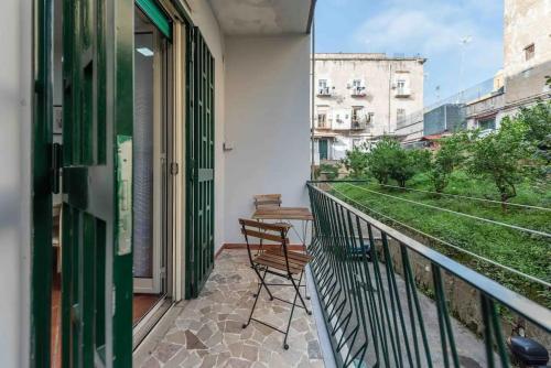 Metro 1 Materdei - Quiet apartament for 4 people