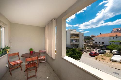 Sunny apartment Lapad