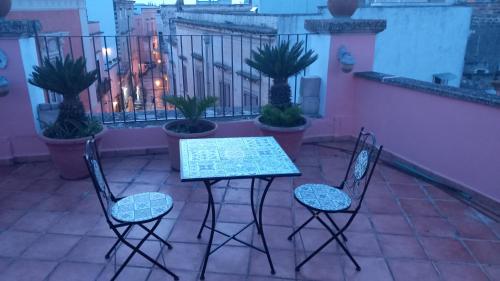 Un balcón o terraza en La casa di via Lata