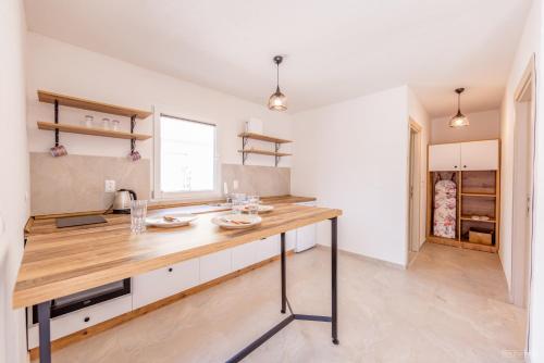 Φωτογραφία από το άλμπουμ του Yanka 4 Houses σε Ljubaništa