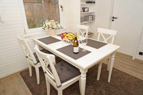 Photo de la galerie de l'établissement Blockhaus _ grosse Terrasse mit St, à Damp