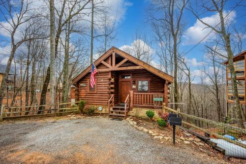 Log Cabin, Hot Tub, Fireplace, Pool Table & Views! photo 12
