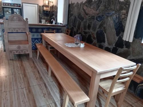 Fotografie z fotogalerie ubytování Stone House marexi v destinaci Adishi