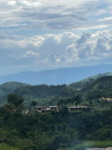 Landskap semula jadi dekat dengan rumah percutian