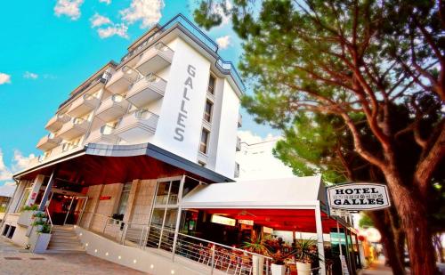 Bangunan di mana terletaknya hotel