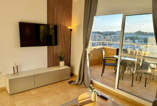 Apartamentos HOLIDAYS BENALBEACH
