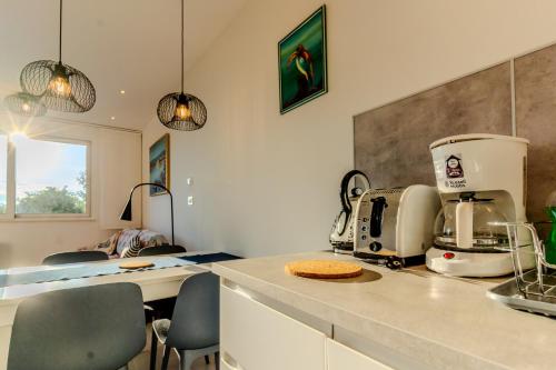 Dapur atau dapur kecil di Apartman Polje