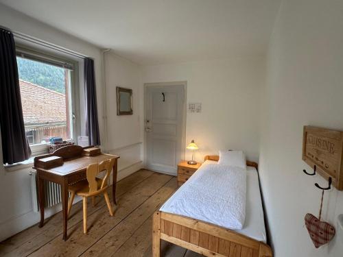 Postel nebo postele na pokoji v ubytování Gasthaus Schöntal