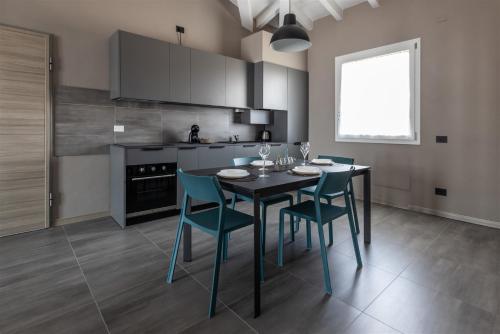 Kuchyň nebo kuchyňský kout v ubytování IseoLakeRental - Soleaura