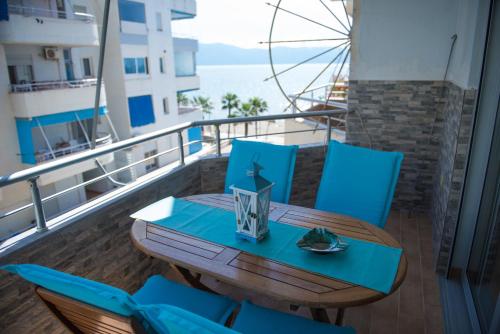 ระเบียงหรือลานระเบียงของ Lungo Mare Suite