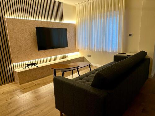 SUITE PLAYA GIJON CENTRO II, a estrenar, 4 huéspedes VUT-5248-AS