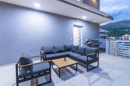 Luxury Villa Entrata with private pool