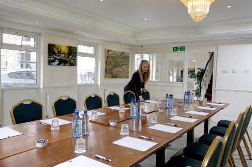 Kawasan bisnes dan/atau bilik persidangan di Best Western London Highbury