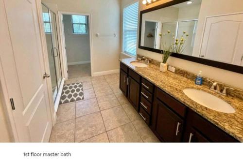 Spacious & Cozy Home- Near all Disney Parks photo 21