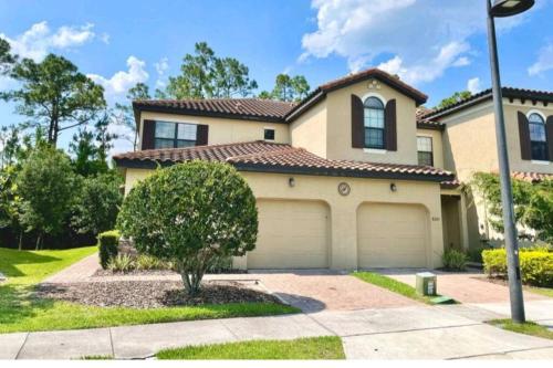 Spacious & Cozy Home- Near all Disney Parks photo 8