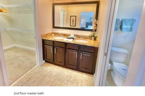 Spacious & Cozy Home- Near all Disney Parks photo 25
