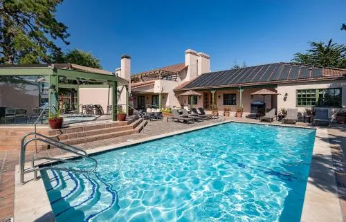 Half Moon Bay Lodge in San Mateo