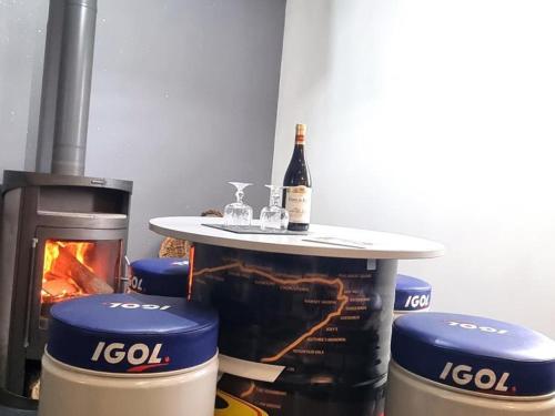 Gallery image of Gîte confortable avec jardin privé, idéal randonneurs - FR-1-496-319 in Véranne