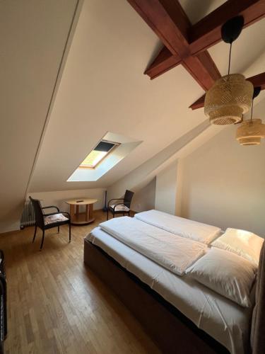 מיטה או מיטות בחדר ב-K8-5 Apartments