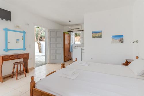 Katil atau katil-katil dalam bilik di Sifnos studio 1