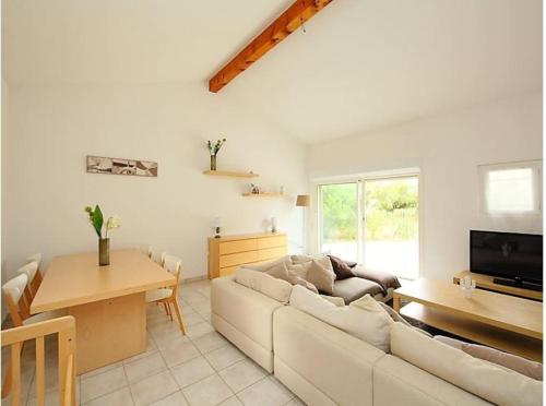 jolie villa lumineuse - proche plage