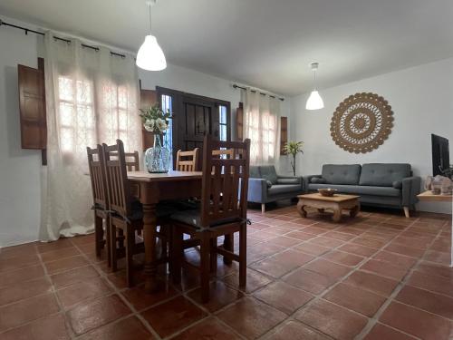 Villa Espiga, Cosy Villa with private pool and BBQ, close to the beach