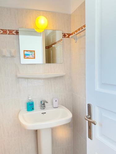 Gallery image of Irene Hotel - Beachfront in Parikia
