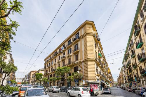 4 Stelle Housing - Rooms and Apartments by Wonderful Italy