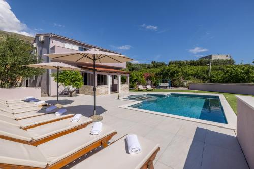 Fotografie z fotogalerie ubytování Seaview Villa CroAdria Split v destinaci Podstrana
