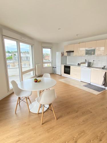 Küche/Küchenzeile in der Unterkunft Charme Citadin