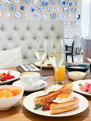 Toit hotelli aladel või selle läheduses