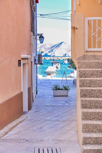 Nur ein paar Meter zum klaren Meer