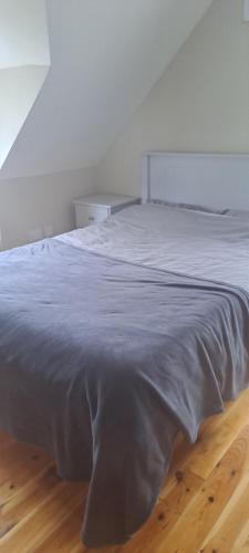 Кровать или кровати в номере 5 The Cloisters, Dough, Kilkee, Clare