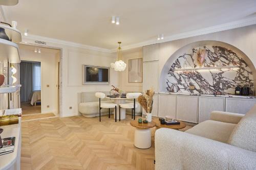 Residence in the Marais with Air-conditioned by Studioprestige