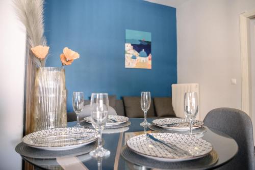 3Cs Athens Ampelokipoi Comfy flat ft Patio Airport Direct day n night