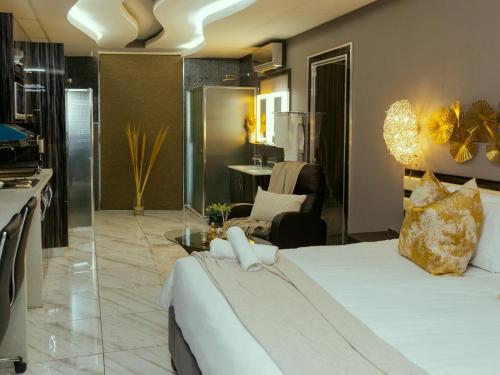 Ένα ή περισσότερα κρεβάτια σε δωμάτιο στο Monte La Vue Hotel