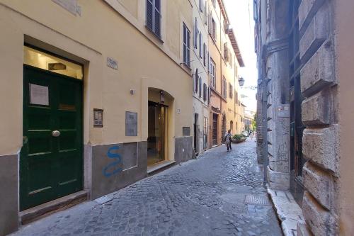 Cappellari37