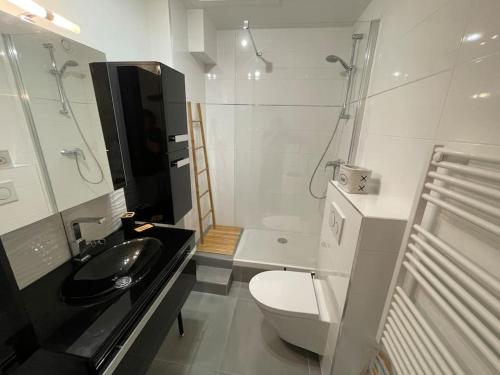 Ένα μπάνιο στο Persea YourHostHelper