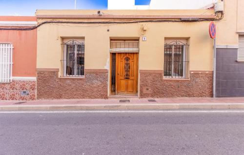 3 Bedroom Cozy Home In Santa Pola