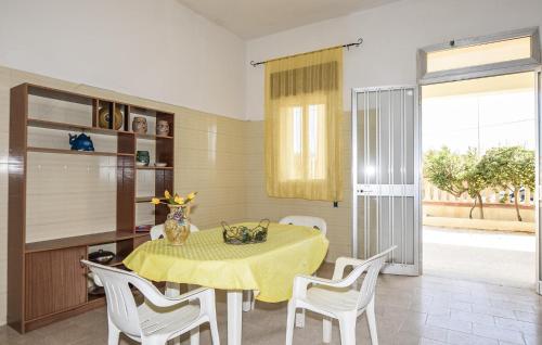 Nápoje v ubytování Pet Friendly Home In Ispica With Wifi